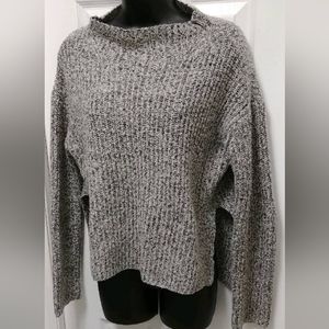 Cloth knit pullover sweater